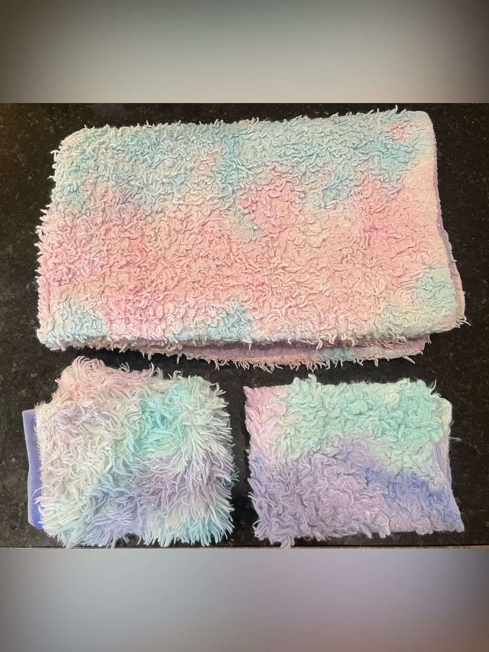 3-Piece Tie-Dye Faux Fur blanket and 2 pillow cases